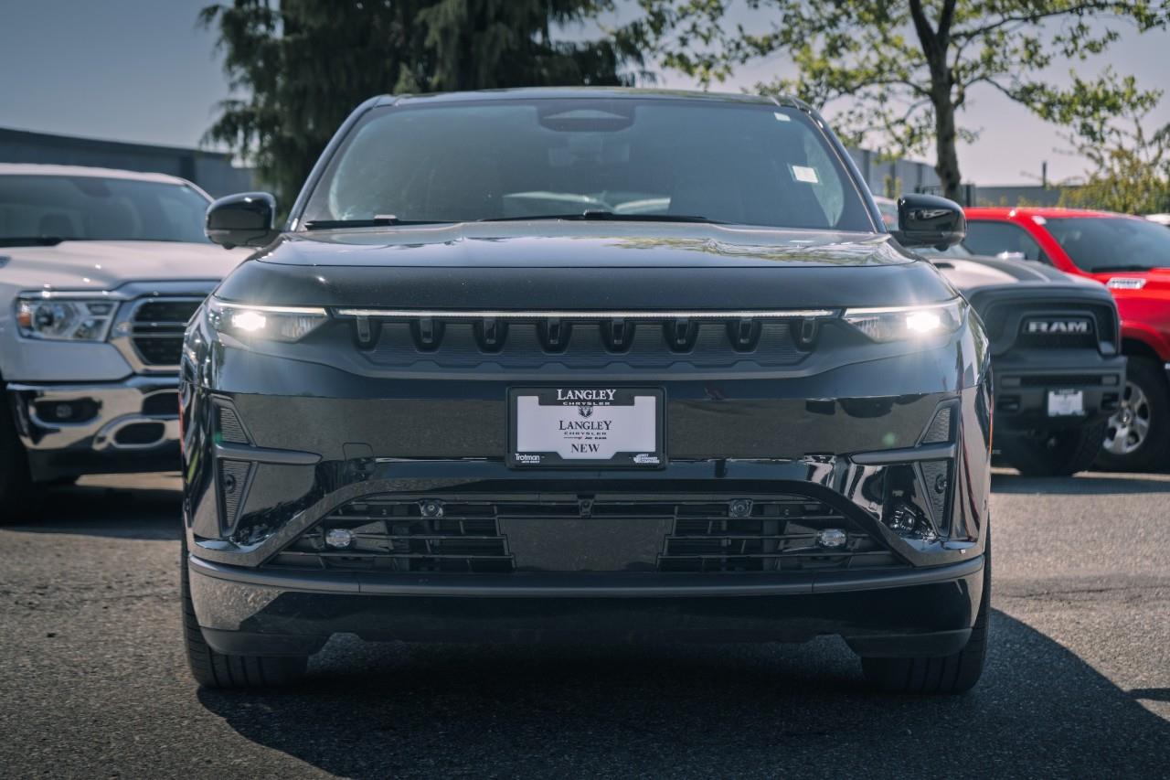 2024 Jeep Wagoneer S Launch Edition R180209