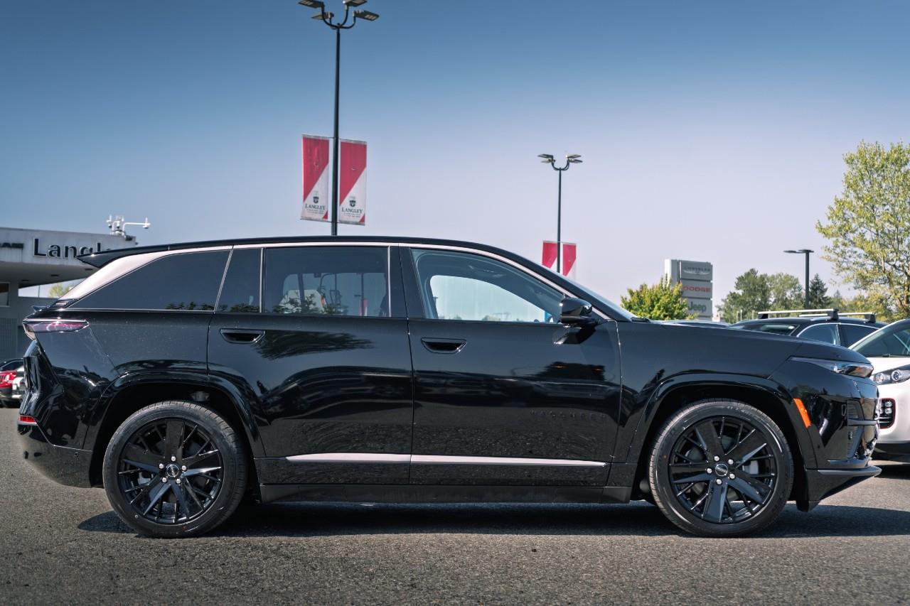 2024 Jeep Wagoneer S Launch Edition R180209