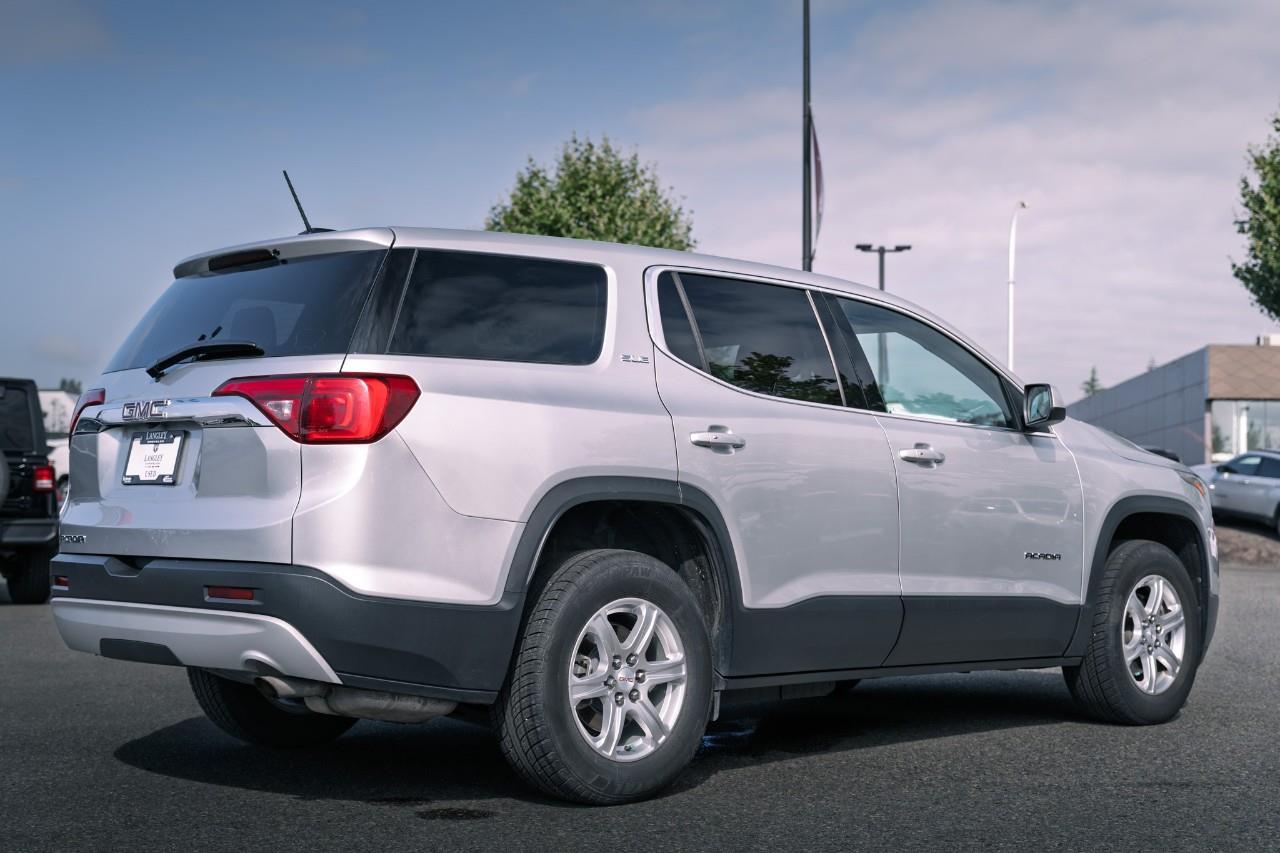 2019 GMC Acadia SLE-1 S562588A