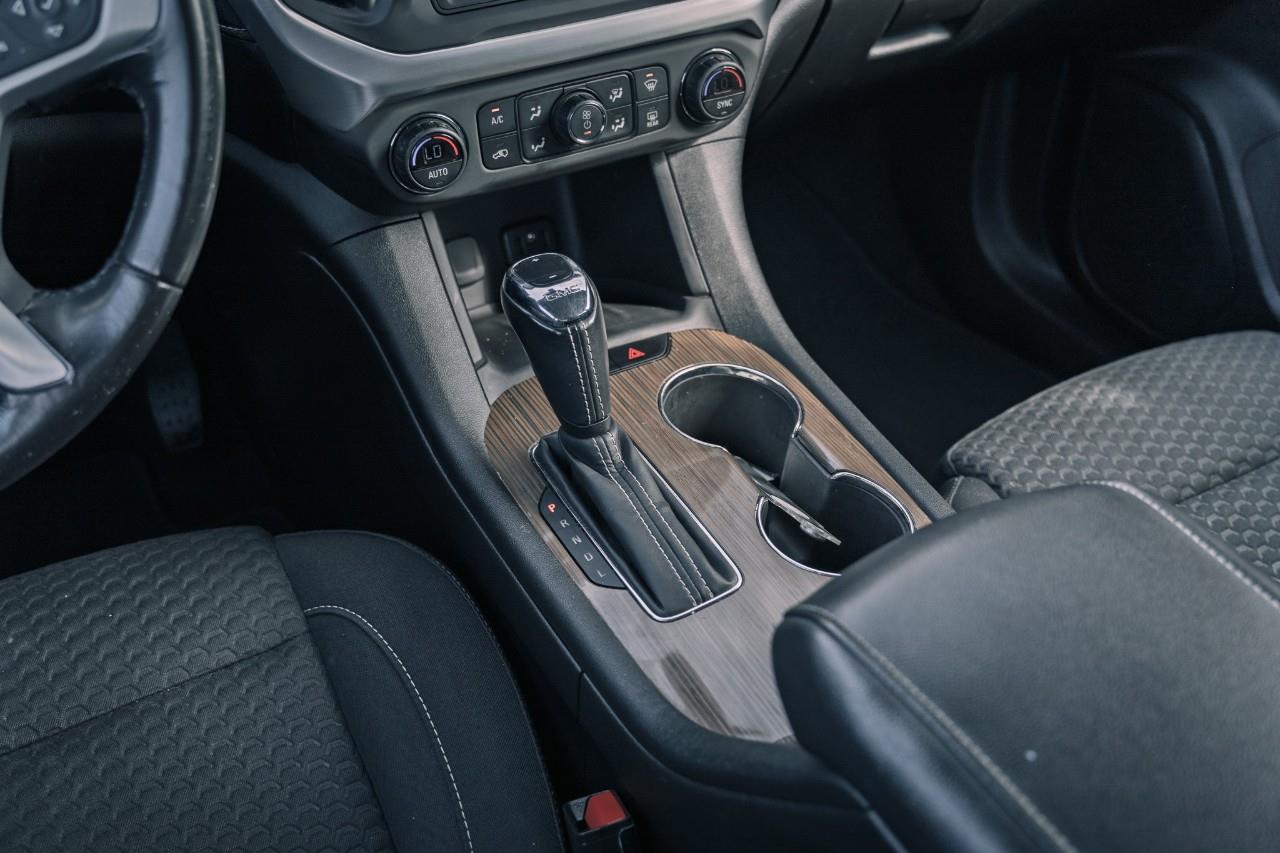 2019 GMC Acadia SLE-1 S562588A