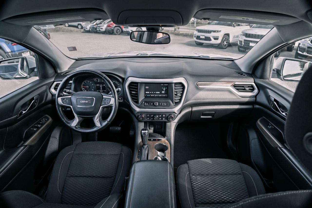 2019 GMC Acadia SLE-1 S562588A