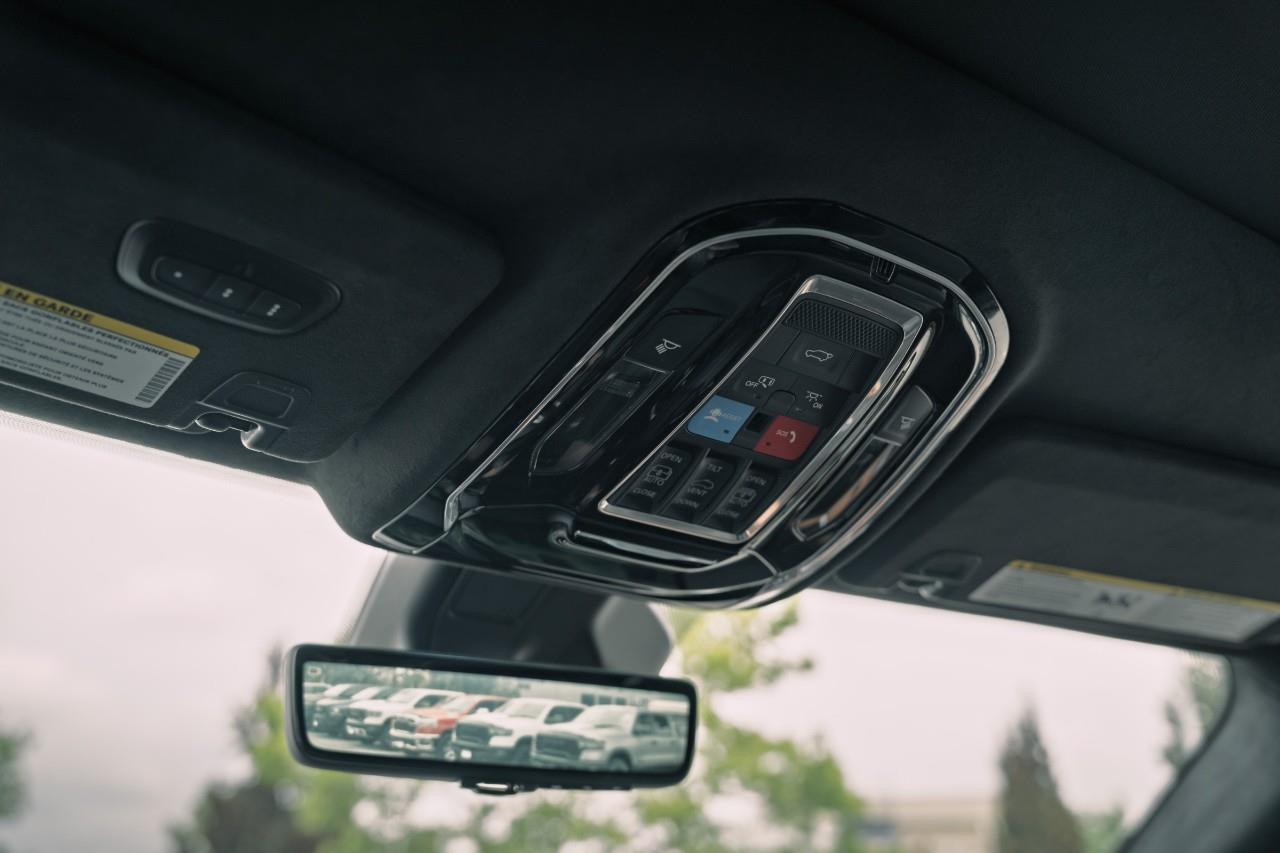 2023 Jeep Grand Cherokee 4xe Summit LC2656