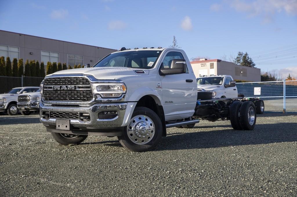 2024 RAM 5500 Chassis Tradesman/SLT R405032