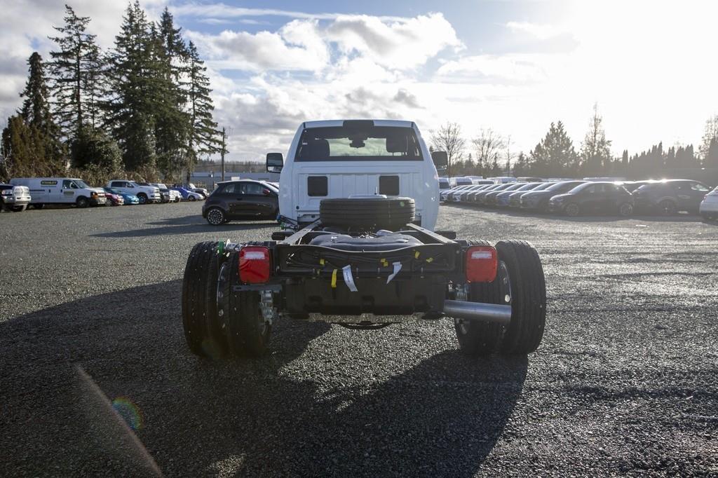 2024 RAM 5500 Chassis Tradesman/SLT R405032