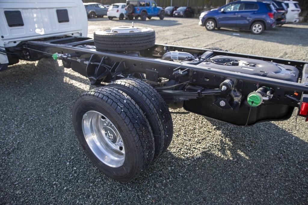 2024 RAM 5500 Chassis Tradesman/SLT R405032