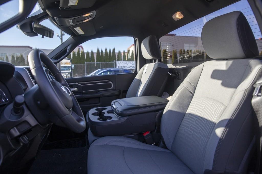 2024 RAM 5500 Chassis Tradesman/SLT R405032