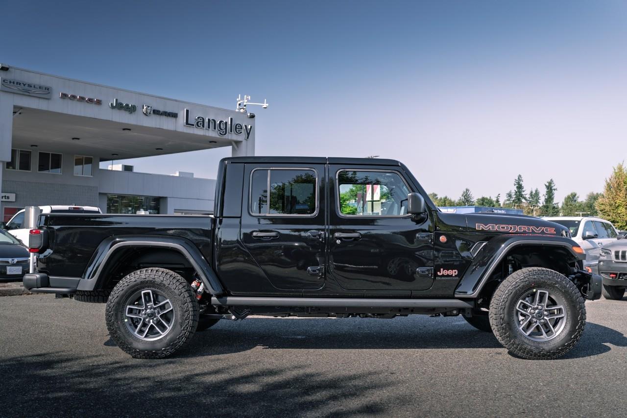 2025 Jeep Gladiator Mojave S533555