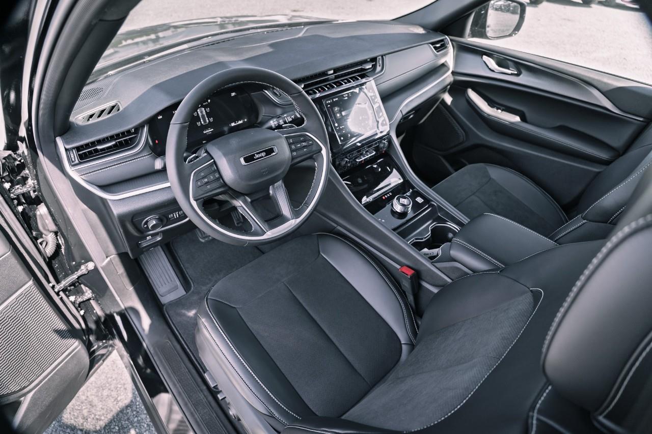 2025 Jeep Grand Cherokee Laredo S345858