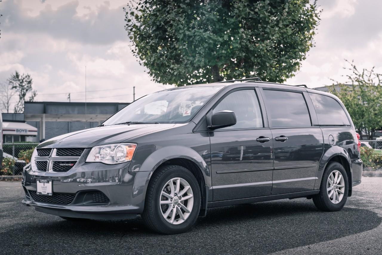 2016 Dodge Grand Caravan SE/SXT LC2690A