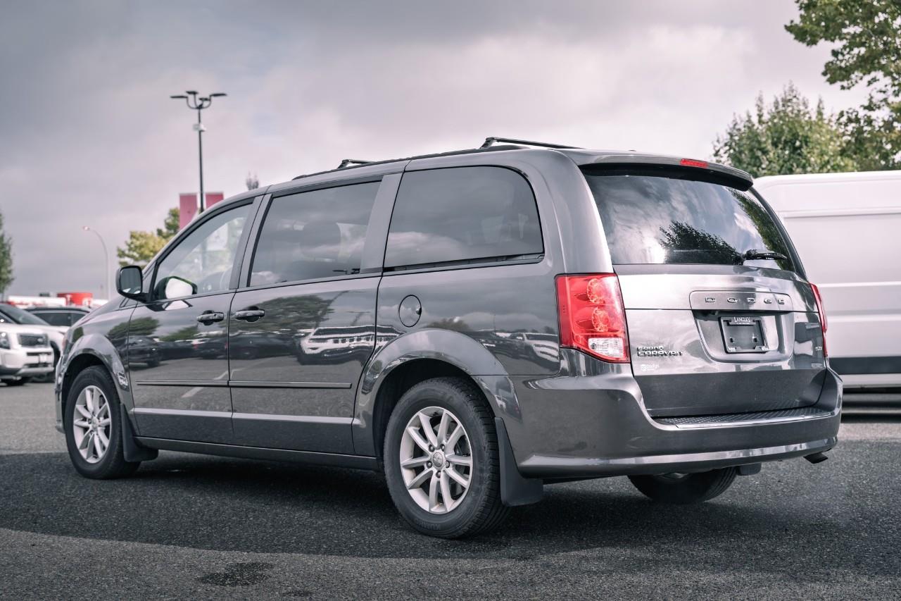 2016 Dodge Grand Caravan SE/SXT LC2690A