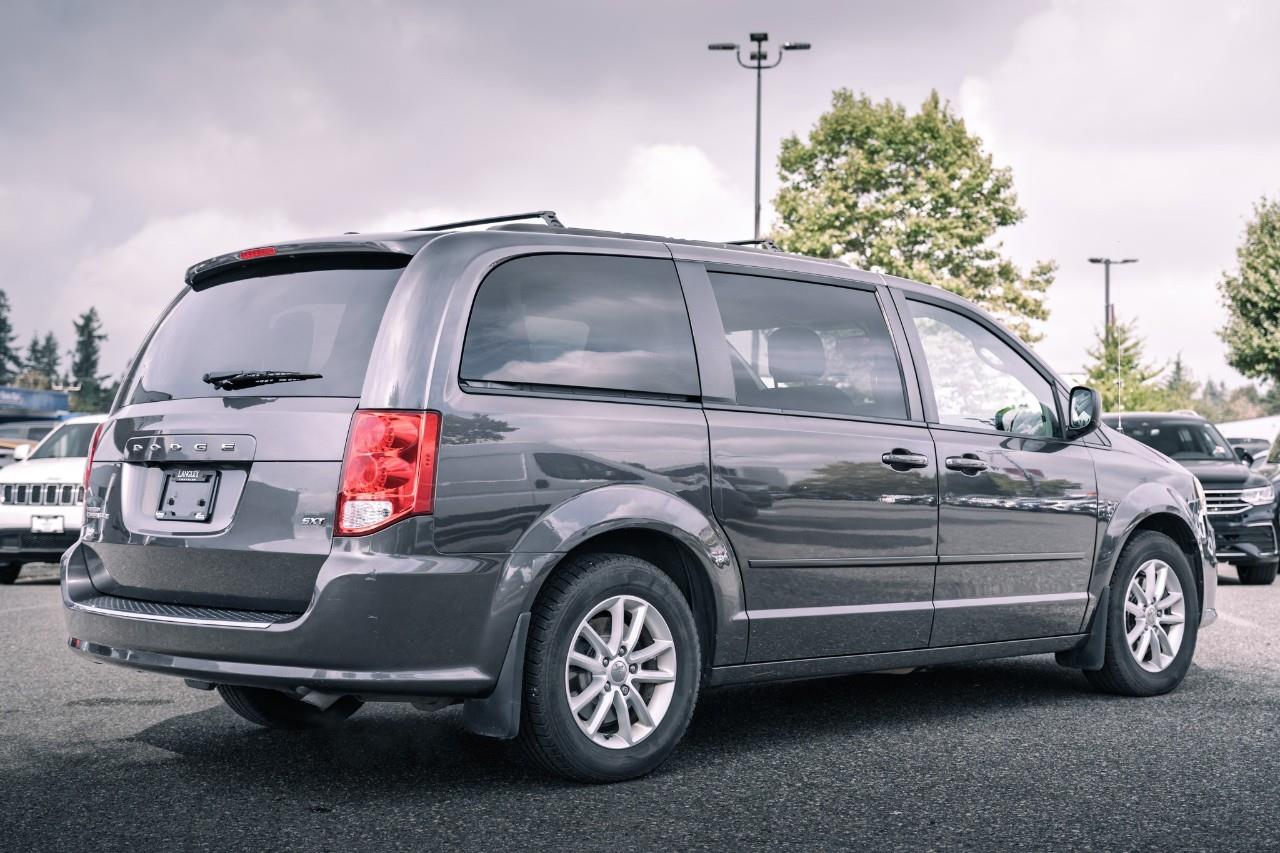 2016 Dodge Grand Caravan SE/SXT LC2690A
