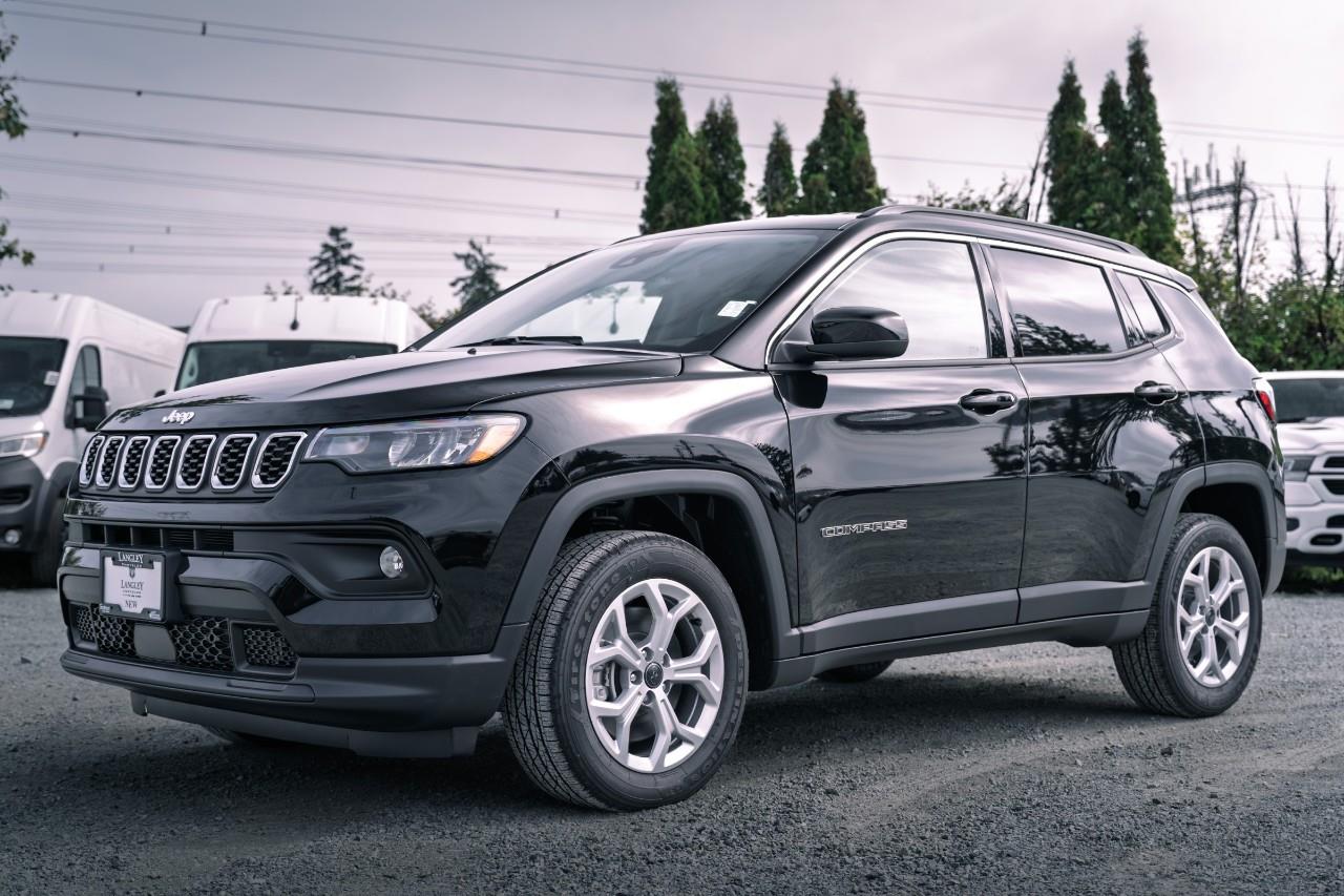 2025 Jeep Compass North S625472