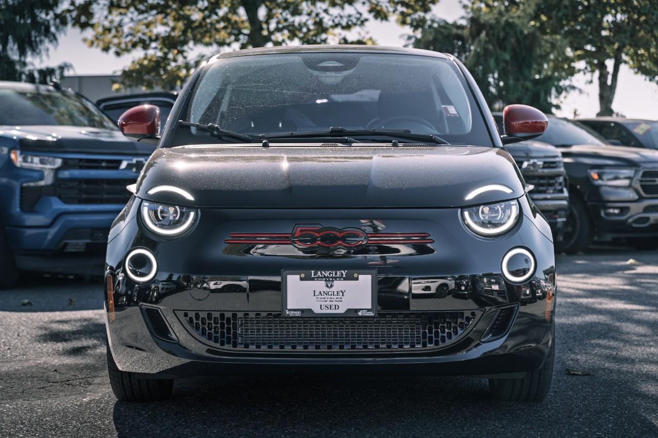 2024 Fiat 500e  LC2750