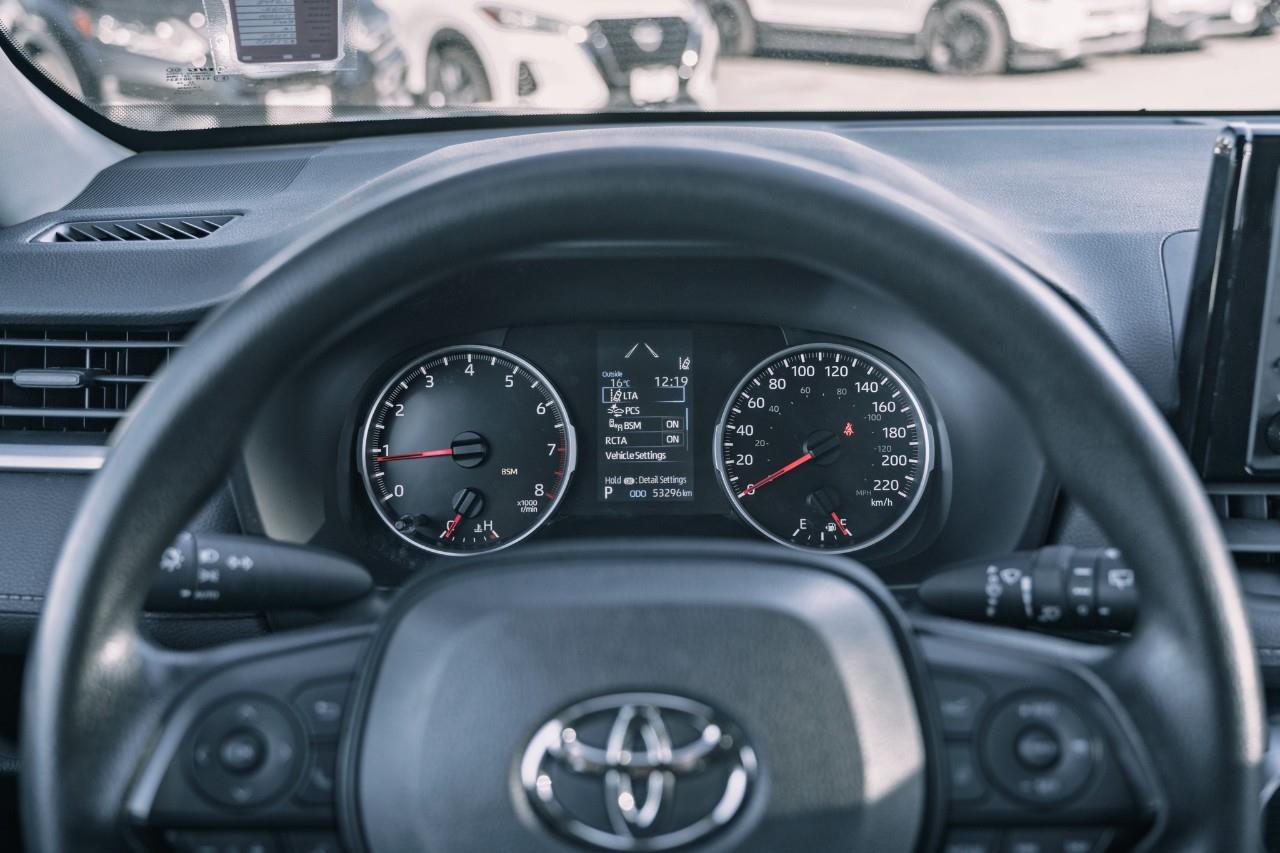2022 Toyota RAV4 LE LC2748