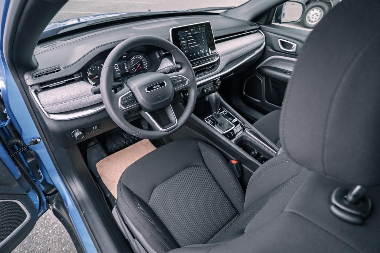 2026 Jeep Compass Sport T153719