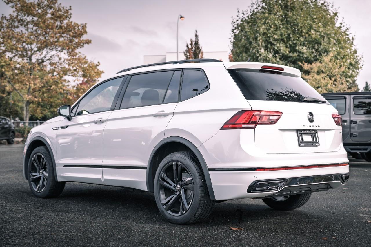 2023 Volkswagen Tiguan Comfortline R-Line Black LC2752