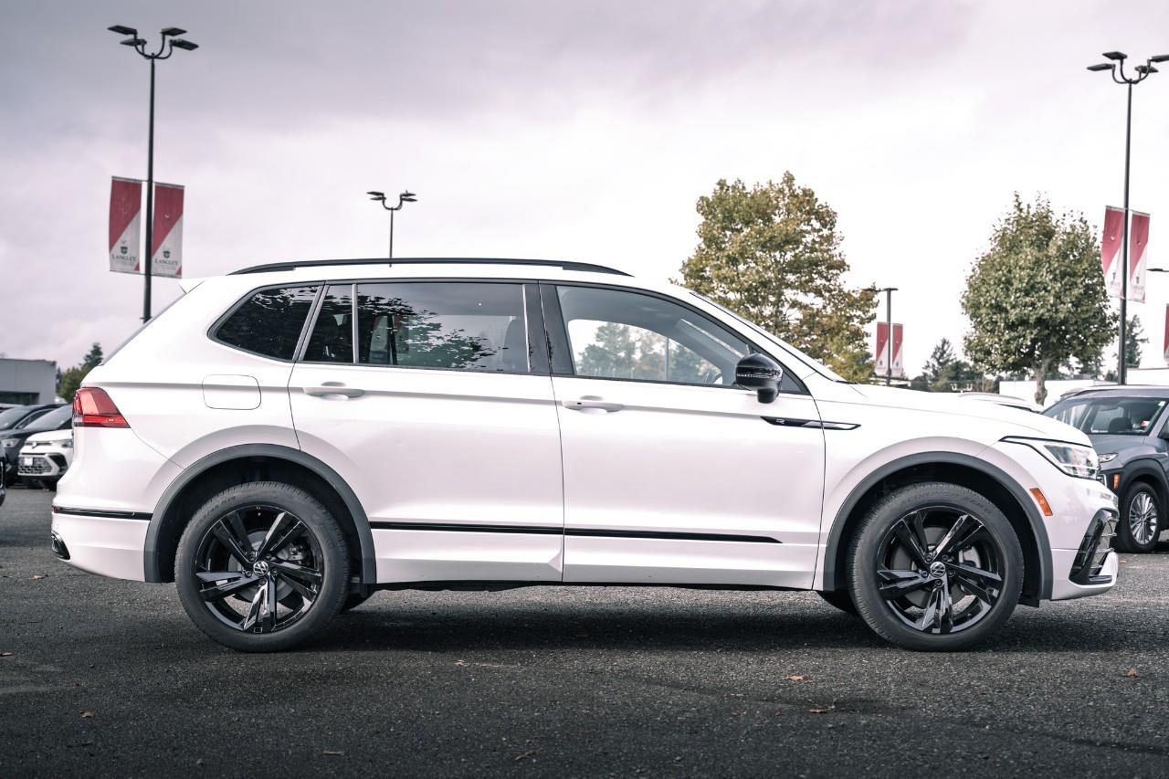 2023 Volkswagen Tiguan Comfortline R-Line Black LC2752