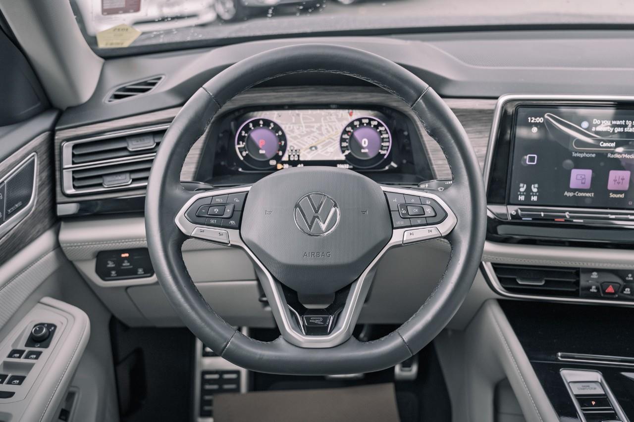 2024 Volkswagen Atlas 2.0 TSI Execline LC2755