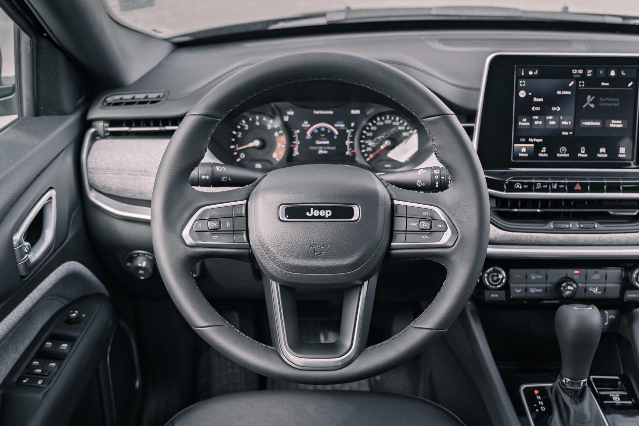 2025 Jeep Compass North S626357