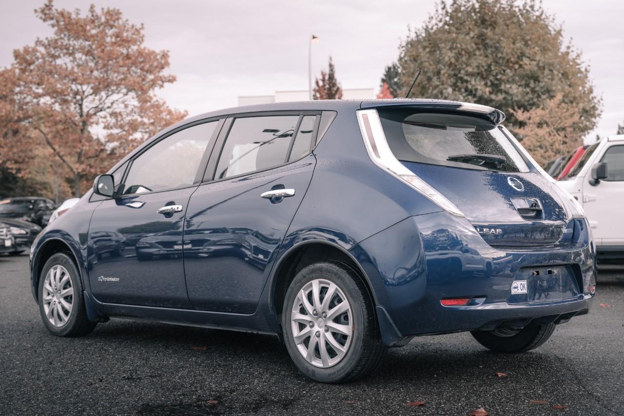 2017 Nissan LEAF S LC2703AA