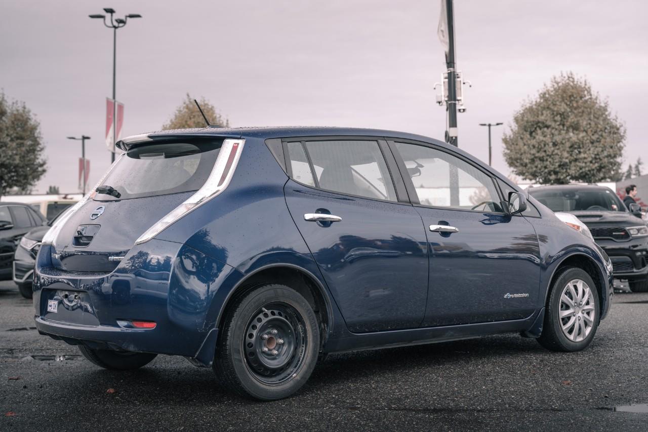 2017 Nissan LEAF S LC2703AA
