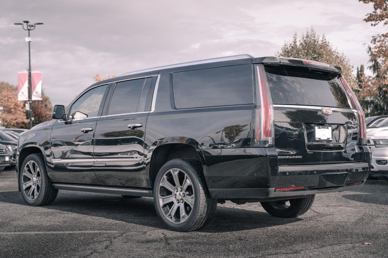 2017 Cadillac Escalade ESV Platinum LC2737A