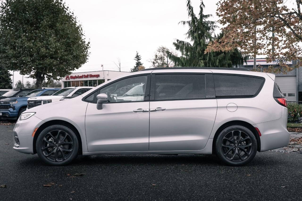 2022 Chrysler Pacifica Touring L LC2765
