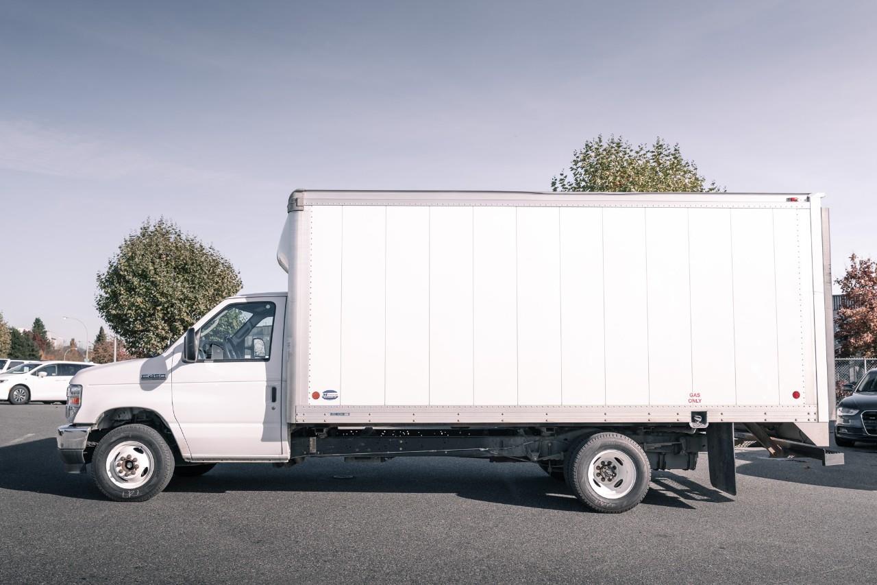 2022 Ford E-450 Cutaway  LC2770