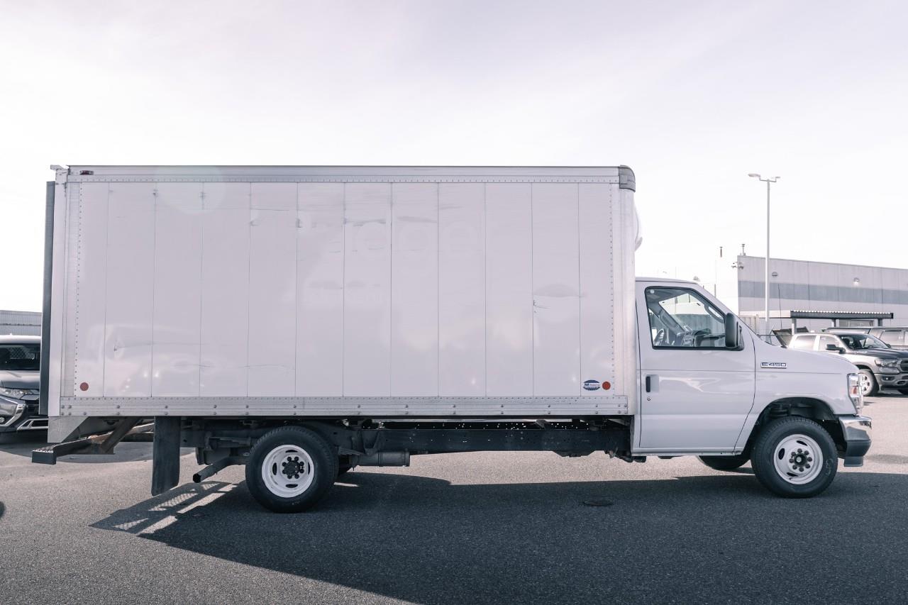 2022 Ford E-450 Cutaway  LC2770