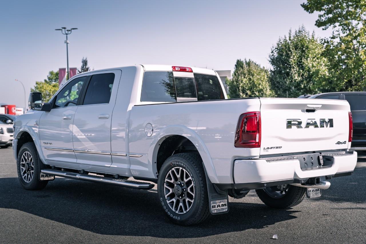 2025 RAM 3500 Limited S544757