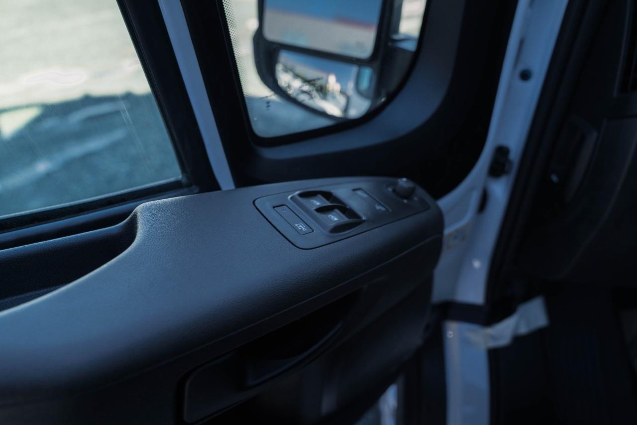 2025 RAM ProMaster 1500  S523380