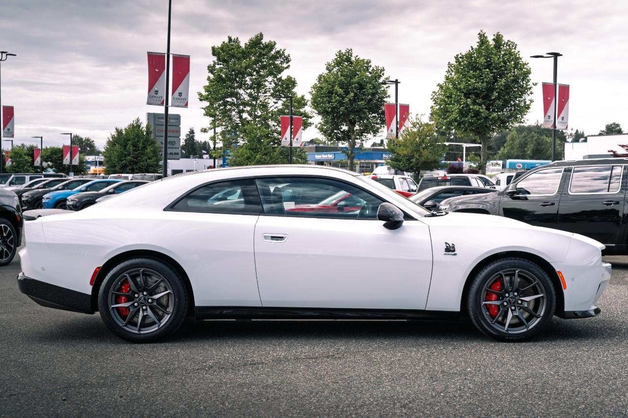 2024 Dodge Charger Daytona  R203781