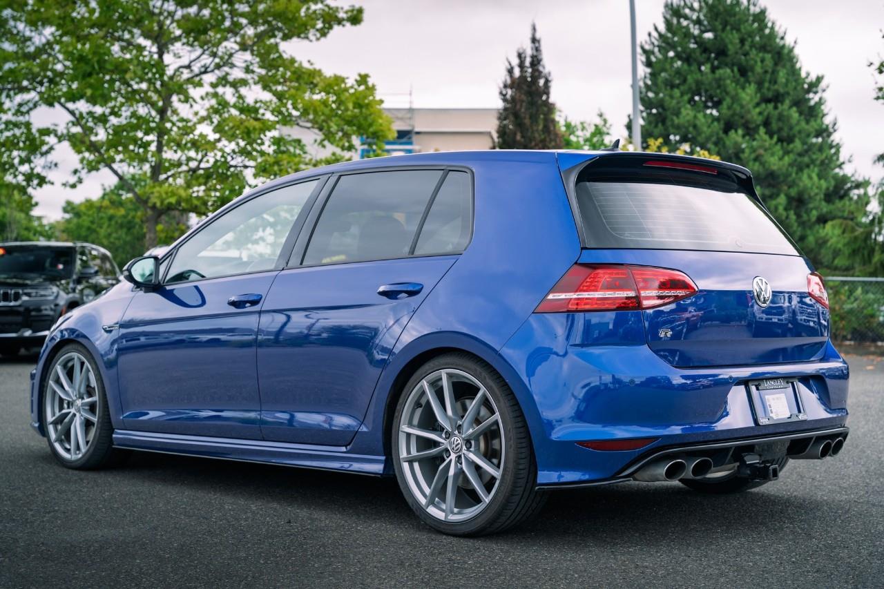 2017 Volkswagen Golf R 2.0 TSI LC2576AA