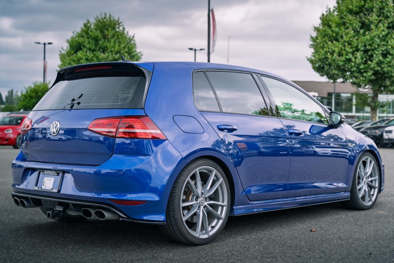 2017 Volkswagen Golf R 2.0 TSI LC2576AA