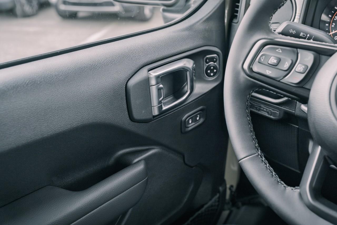 2025 Jeep Wrangler Sport S626641