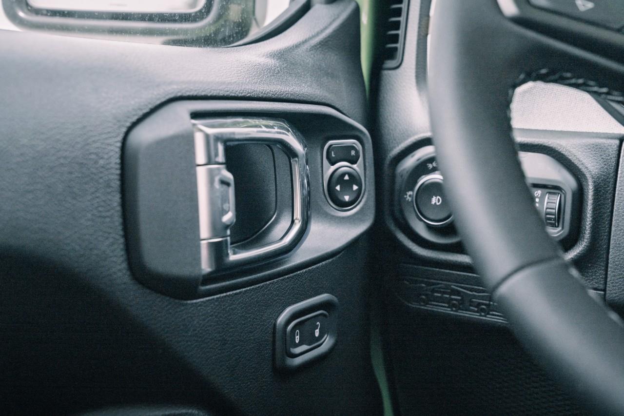 2025 Jeep Wrangler Sport S621370