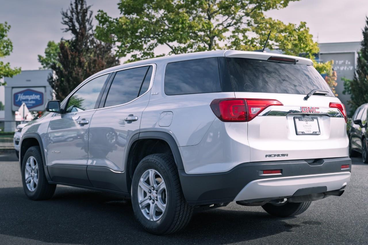 2019 GMC Acadia SLE-1 S562588A