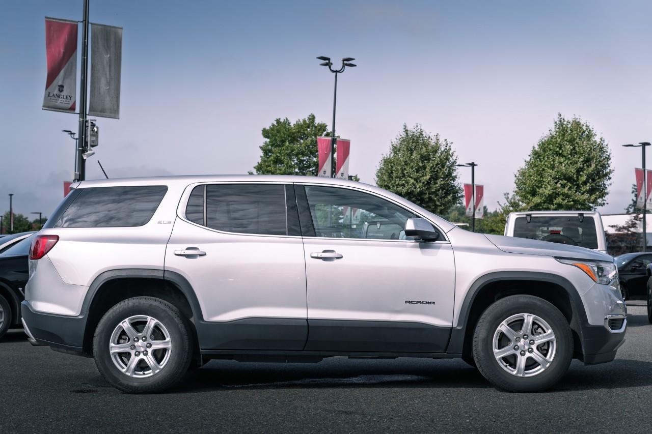 2019 GMC Acadia SLE-1 S562588A