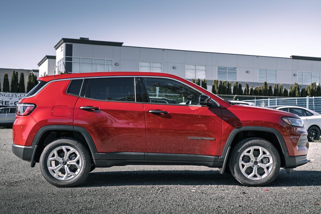 2026 Jeep Compass Sport T153720