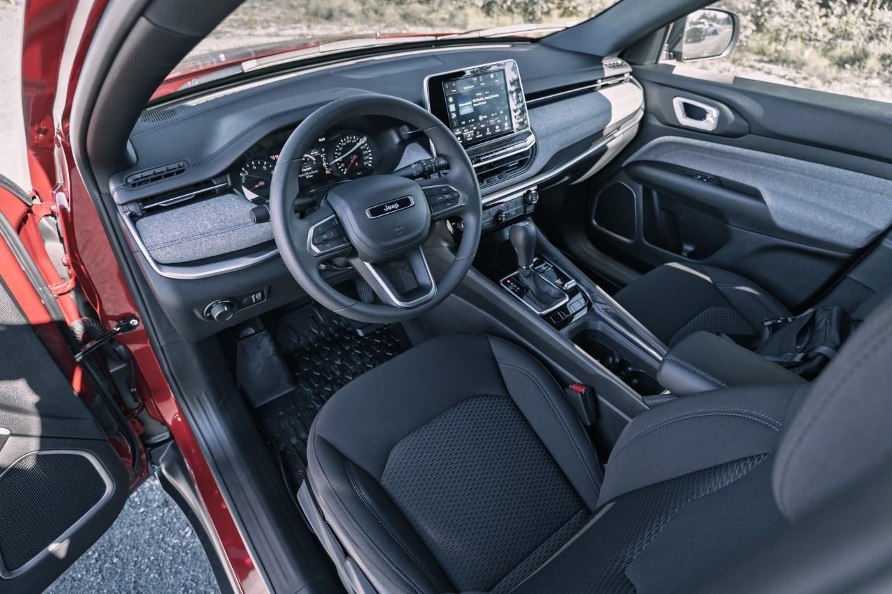 2026 Jeep Compass Sport T153720