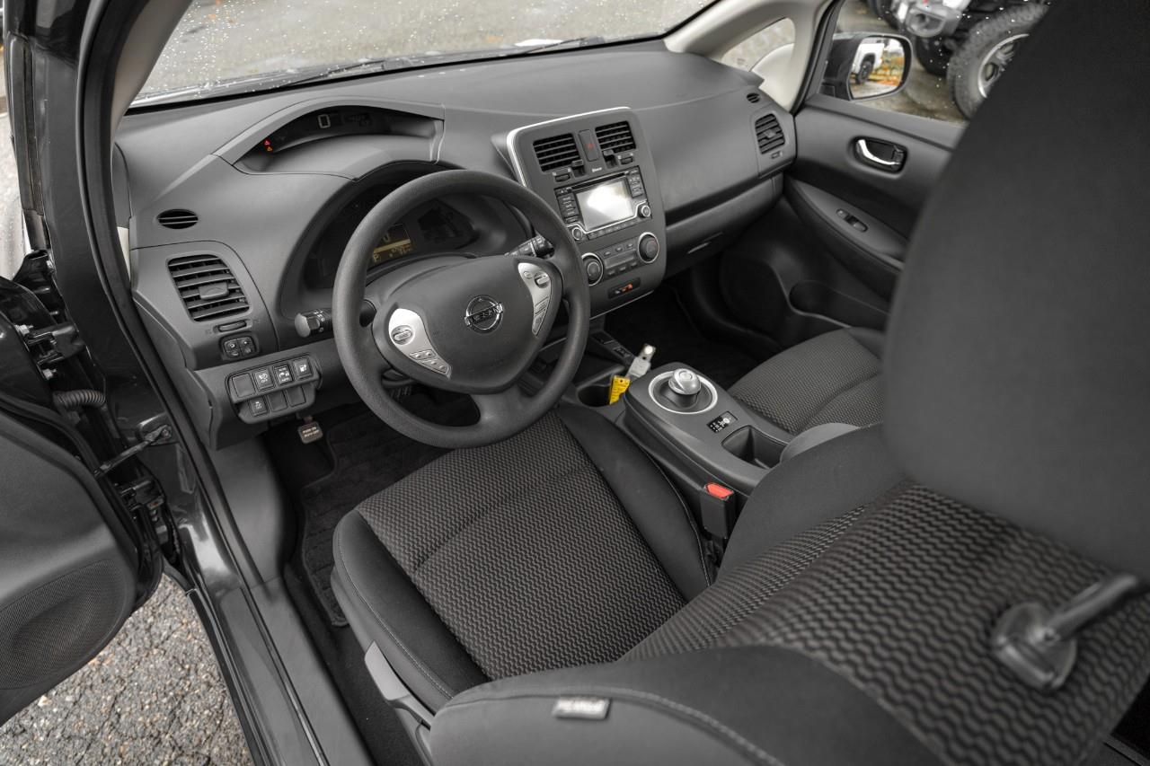 2017 Nissan LEAF S LC2703AA