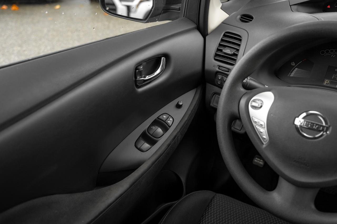 2017 Nissan LEAF S LC2703AA