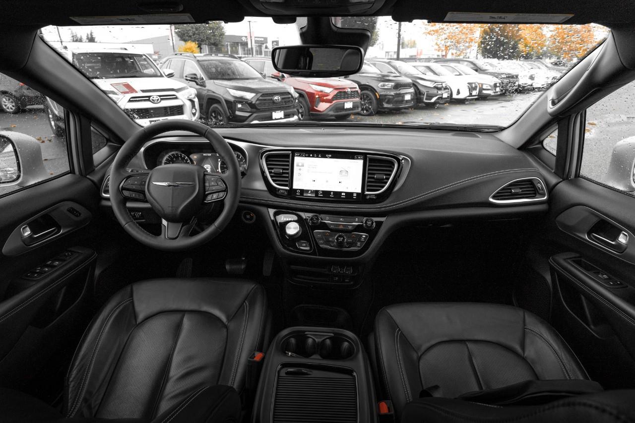2022 Chrysler Pacifica Touring L LC2765