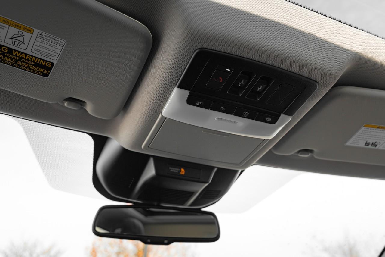 2023 Nissan Rogue Platinum S625684A