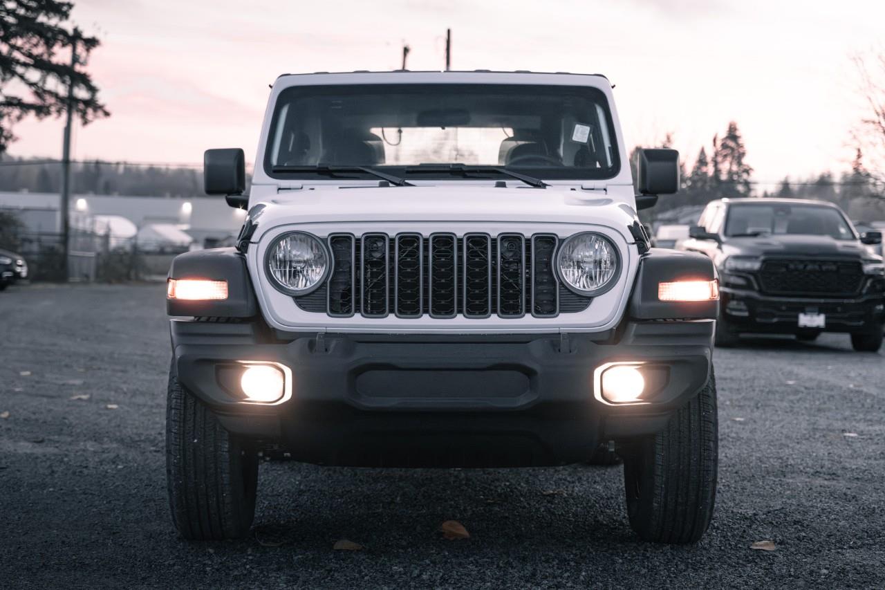 2026 Jeep Wrangler Sport T165751