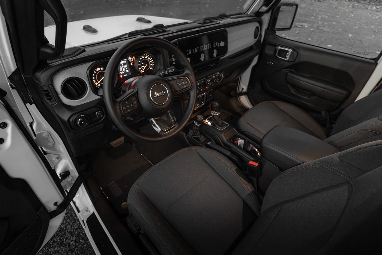 2026 Jeep Wrangler Sport T165751