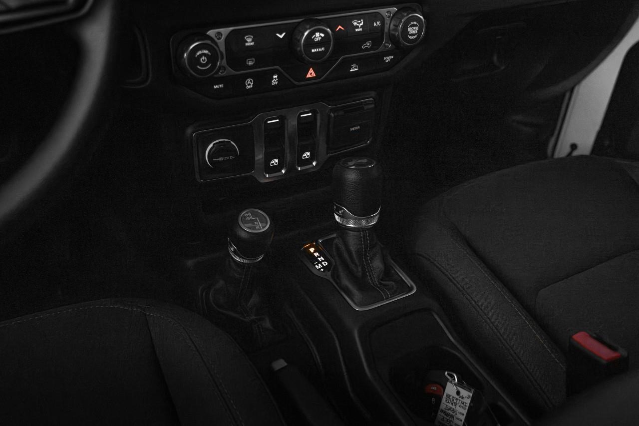 2026 Jeep Wrangler Sport T165751