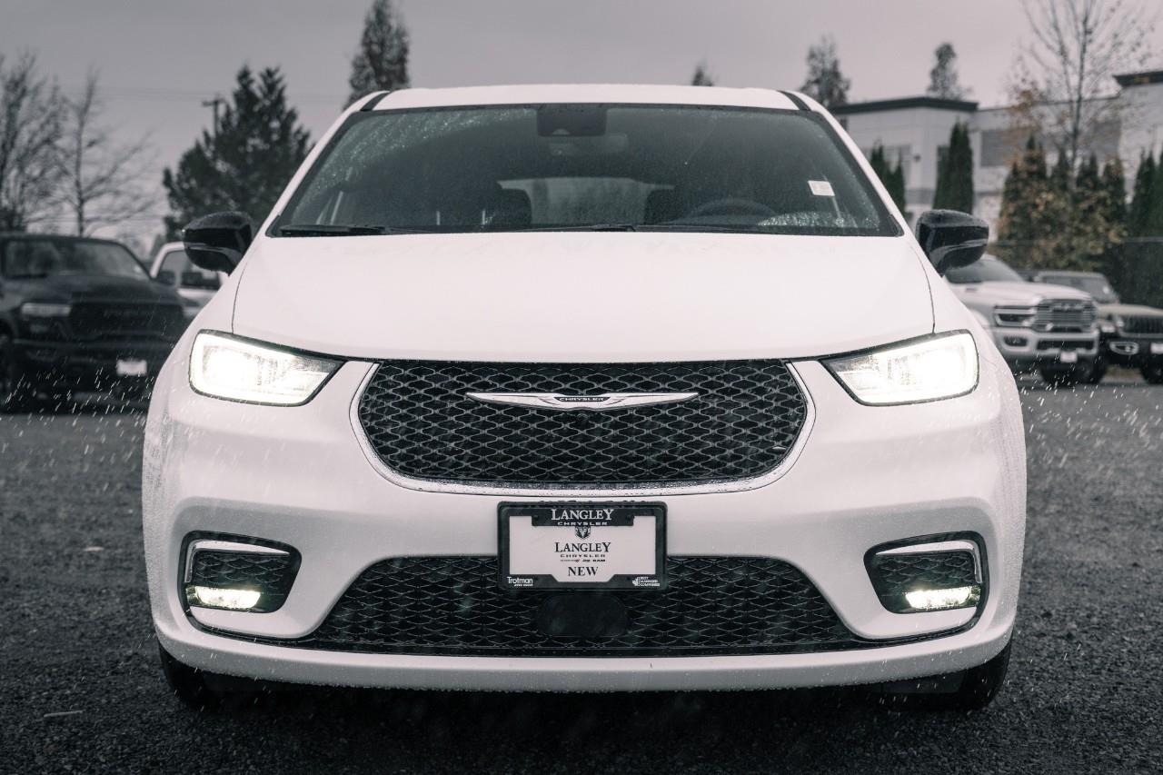 2026 Chrysler Pacifica Select T184184