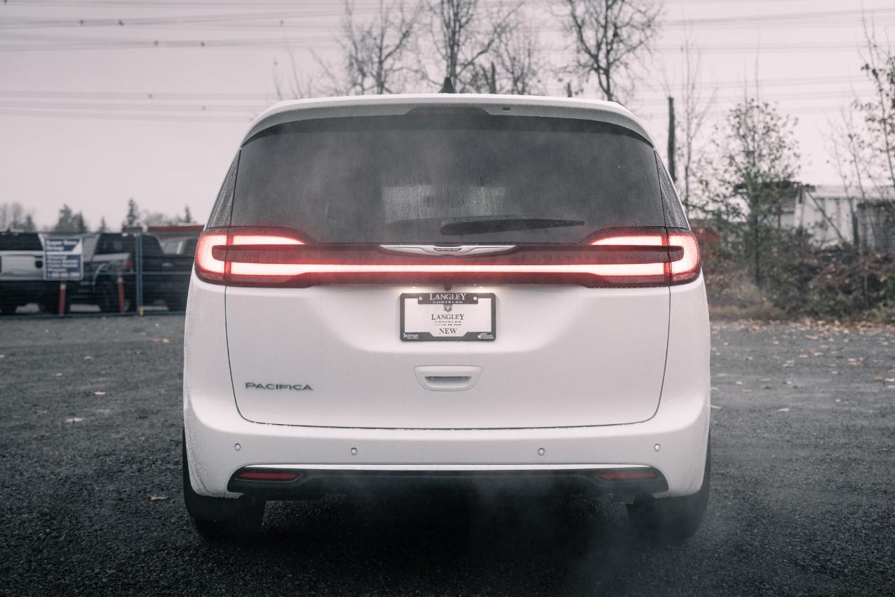 2026 Chrysler Pacifica Select T184184