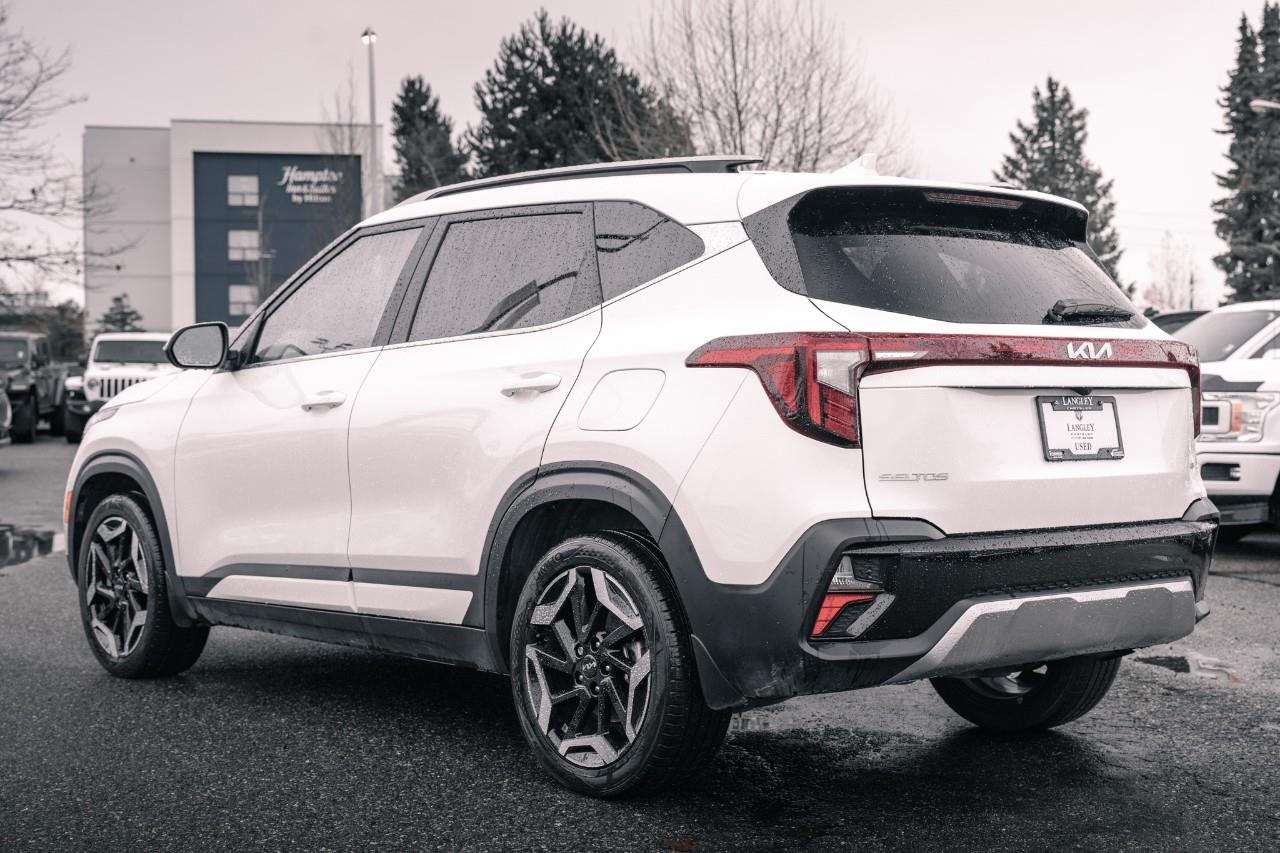 2024 Kia Seltos SX w/Black Interior LC2784